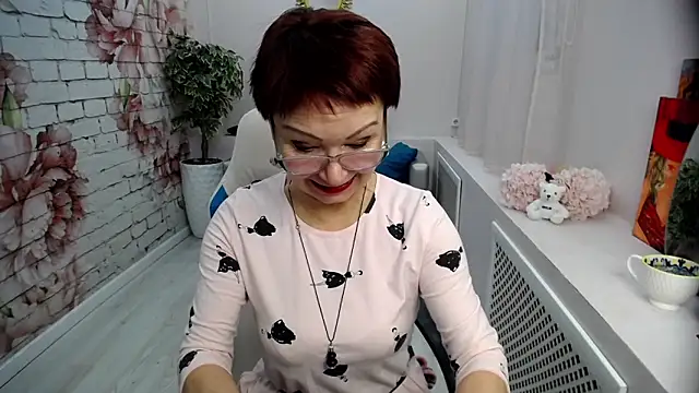 Snapshot of Cutie_Asya chatting on December 2025 05:00:02 AM Cutie Asya online show from December 2025 05:00:02 AM