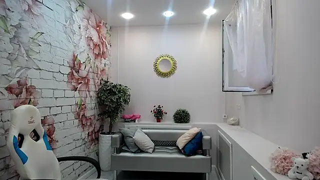 Snapshot of Cutie_Asya chatting on October 2025 04:24:02 AM Cutie Asya online show from October 2025 04:24:02 AM