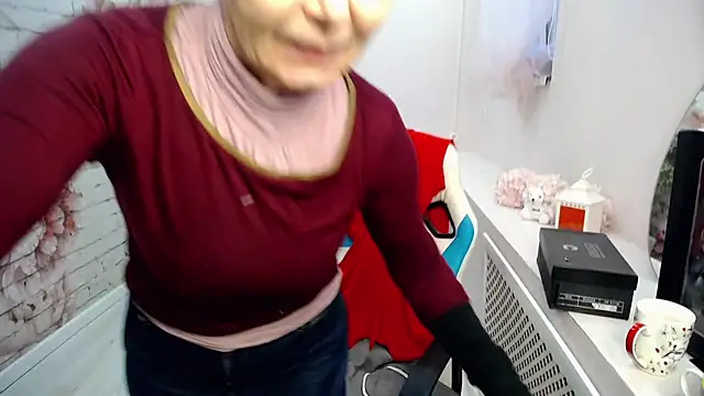 Snapshot of Cutie_Asya chatting on February 2026 04:43:01 AM Cutie Asya online show from February 2026 04:43:01 AM