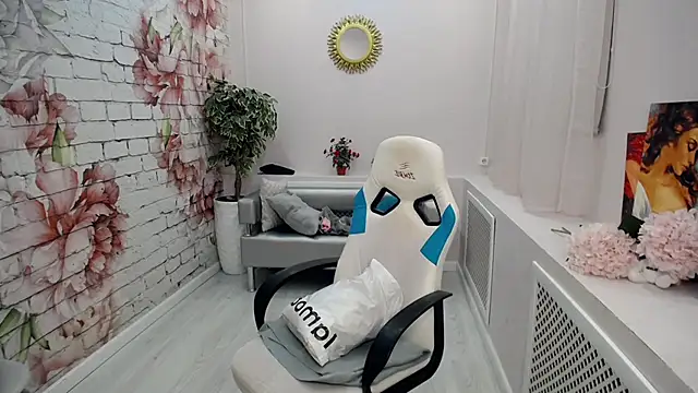 Snapshot of Cutie_Asya chatting on November 2025 04:39:02 AM Cutie Asya online show from November 2025 04:39:02 AM