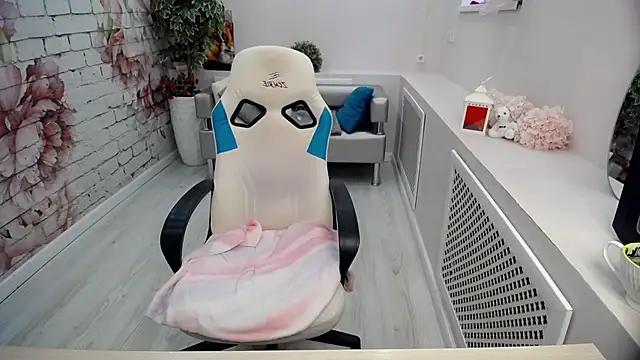 Snapshot of Cutie_Asya chatting on February 2026 06:40:02 AM Cutie Asya online show from February 2026 06:40:02 AM