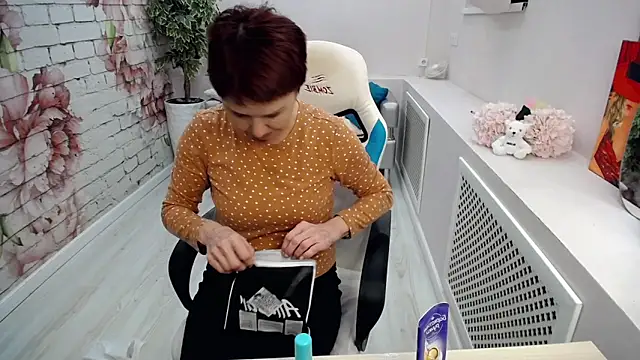 Snapshot of Cutie_Asya chatting on December 2025 04:18:02 AM Cutie Asya online show from December 2025 04:18:02 AM