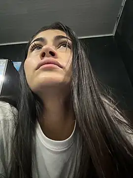 emilie xx  online show from September 2025 01:05:02 PM