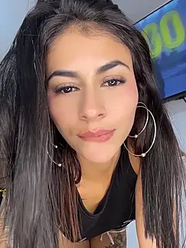 emilie xx  online show from May 2026 03:54:02 AM