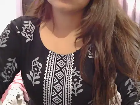 Snapshot of cutie-taara chatting on March 2025 08:51:02 AM cutie-taara online show from March 2025 08:51:02 AM