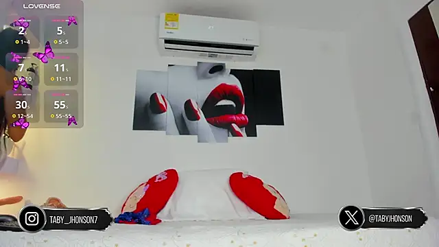 TabyJhonson online show from October 2025 12:59:02 PM