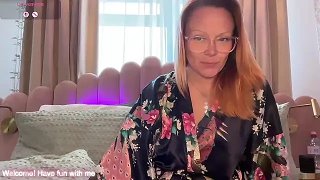 Snapshot of MelodyRoseUk chatting on April 2026 01:34:01 PM MelodyRoseUk online show from April 2026 01:34:01 PM