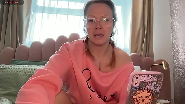 Snapshot of MelodyRoseUk chatting on March 2026 09:00:01 AM MelodyRoseUk online show from March 2026 09:00:01 AM