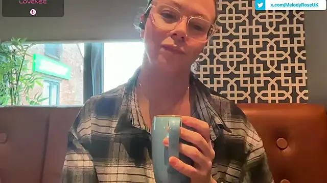 Snapshot of MelodyRoseUk chatting on February 2026 10:15:02 AM MelodyRoseUk online show from February 2026 10:15:02 AM