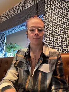 MelodyRoseUk online show from November 2025 09:56:01 AM