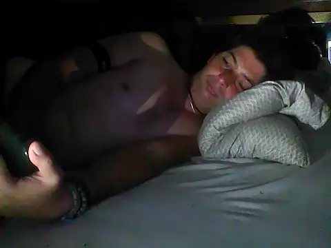 Snapshot of frank32love chatting on September 2025 08:43:02 AM frank32love online show from September 2025 08:43:02 AM