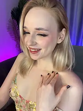 Snapshot of Eva_Millss chatting on February 2025 01:32:02 PM Eva Millss online show from February 2025 01:32:02 PM