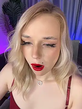 Snapshot of Eva_Millss chatting on February 2025 03:17:02 PM Eva Millss online show from February 2025 03:17:02 PM