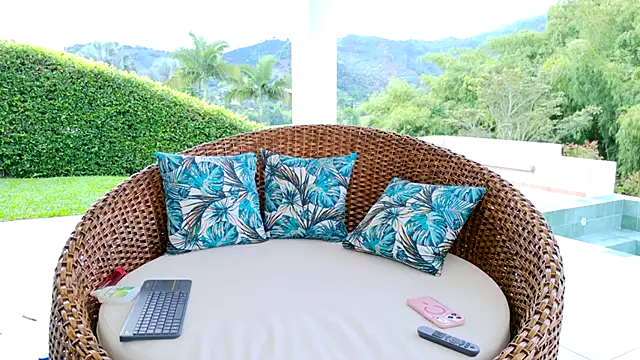 kimberly  online show from December 2025 09:39:01 PM