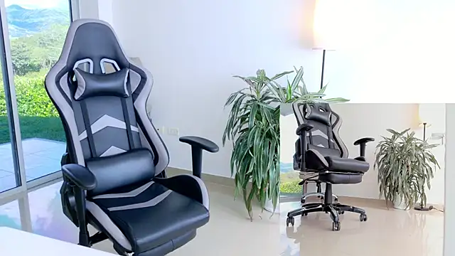 kimberly  online show from November 2025 07:07:01 PM