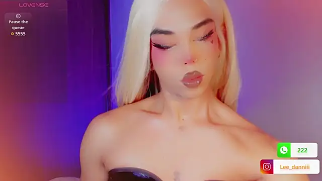 DanniLee  online show from February 2026 08:19:02 PM