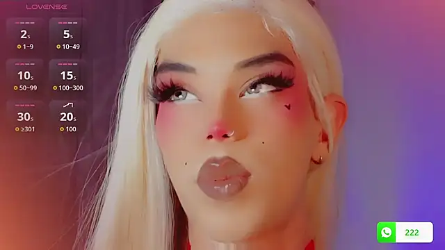 Snapshot of DanniLee_ chatting on December 2025 09:07:02 PM DanniLee online show from December 2025 09:07:02 PM