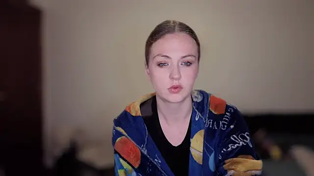 ENGLISHEMILY 69 online show from January 2026 08:05:01 PM