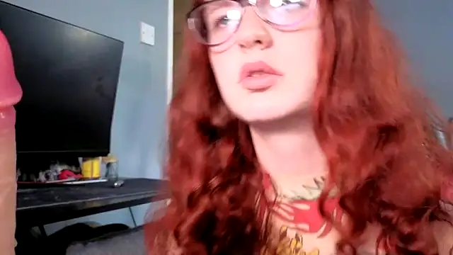ENGLISHEMILY 69 online show from October 2025 10:23:02 AM