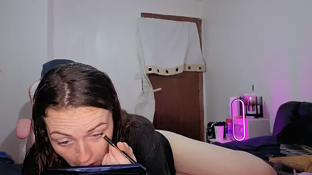 ENGLISHEMILY 69 online show from March 2026 03:23:01 PM