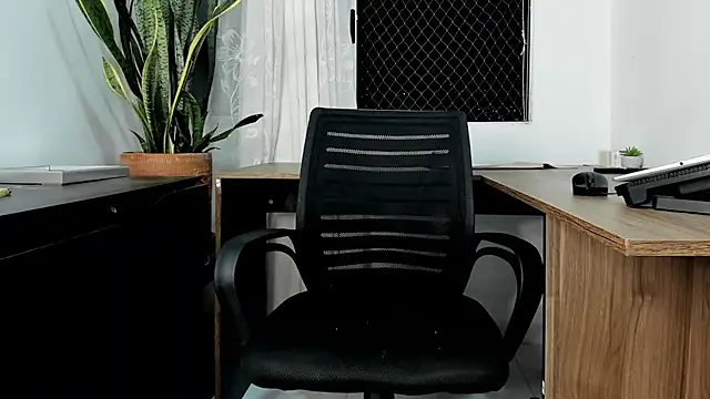 JuanDiegoKing online show from November 2025 02:37:02 AM