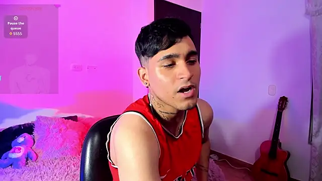 Snapshot of christianwang chatting on November 2025 01:05:02 AM christianwang online show from November 2025 01:05:02 AM