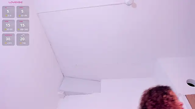 zulyjones online show from October 2025 12:17:02 PM