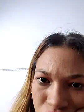 Snapshot of carolanyi chatting on October 2025 02:12:02 AM carolanyi online show from October 2025 02:12:02 AM