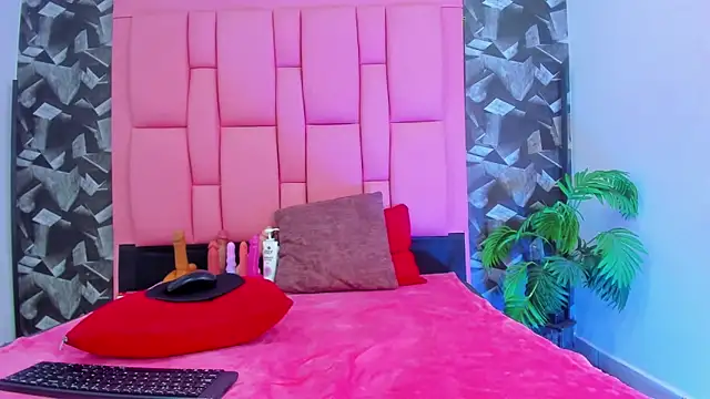 Brithanyslim online show from January 2026 07:40:01 PM