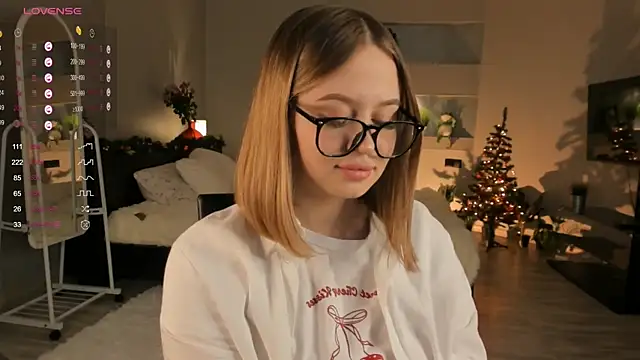 Snapshot of SheenaGame chatting on December 2024 06:09:02 PM SheenaGame online show from December 2024 06:09:02 PM