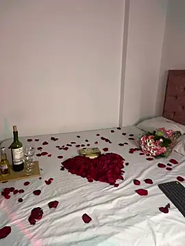 EmySofia online show from February 2026 05:08:01 AM
