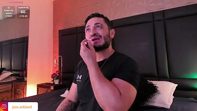 Snapshot of JossAckland chatting on November 2025 08:01:01 PM JossAckland online show from November 2025 08:01:01 PM