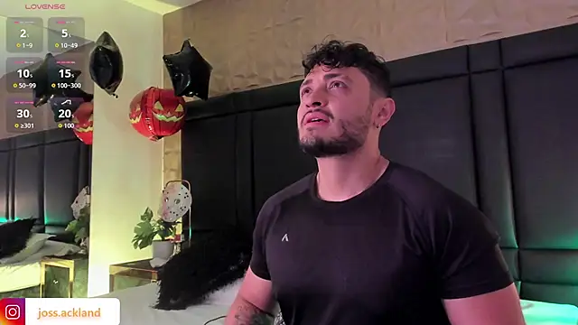 Snapshot of JossAckland chatting on October 2025 07:47:02 PM JossAckland online show from October 2025 07:47:02 PM