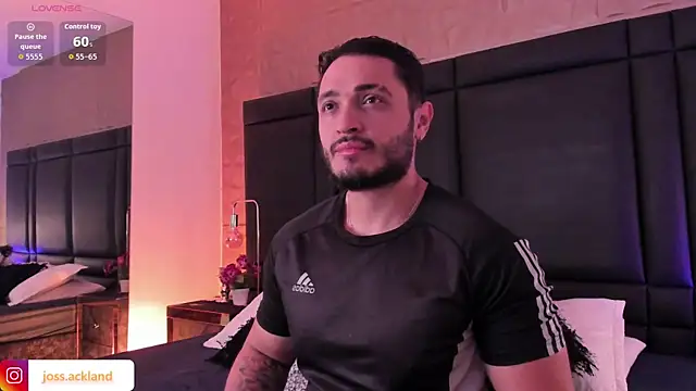 Snapshot of JossAckland chatting on November 2025 08:02:01 PM JossAckland online show from November 2025 08:02:01 PM