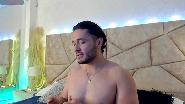 JossAckland online show from April 2026 08:03:02 PM