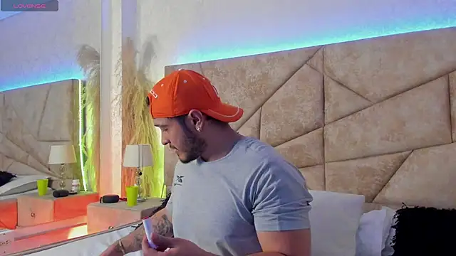 JossAckland online show from February 2026 07:43:01 PM