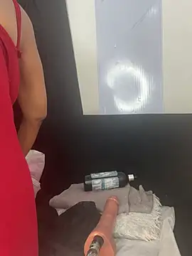 chiquimaturesexy online show from March 2026 09:35:01 PM