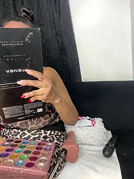 chiquimaturesexy online show from February 2026 09:42:01 PM