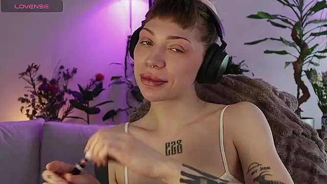 PaulaPratt online show from March 2026 05:23:02 AM