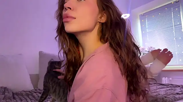 PaulaPratt online show from October 2025 01:19:02 PM