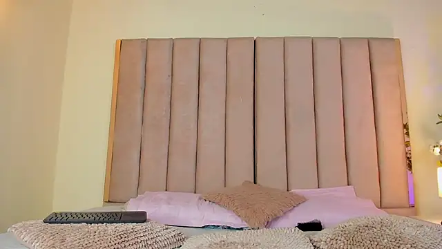 VICTORIA RASH online show from March 2026 07:40:01 PM