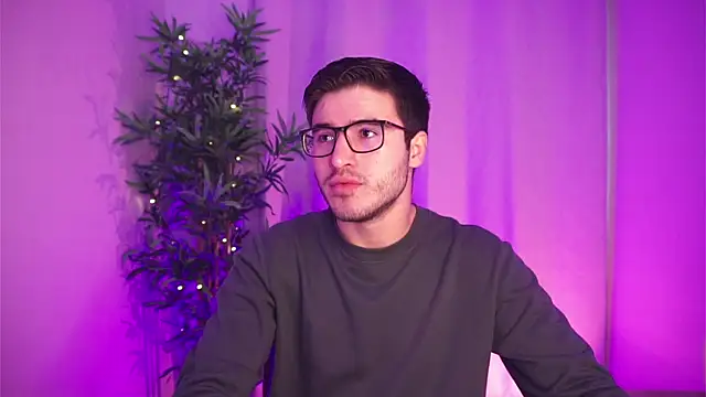 Snapshot of Tony_Wylie chatting on November 2025 11:33:01 AM Tony Wylie online show from November 2025 11:33:01 AM