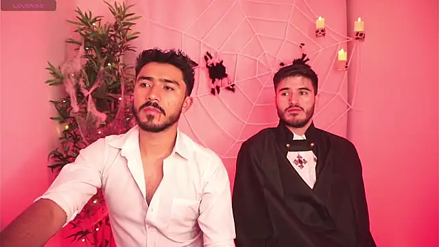 Snapshot of Tony_Wylie chatting on October 2025 10:39:02 PM Tony Wylie online show from October 2025 10:39:02 PM