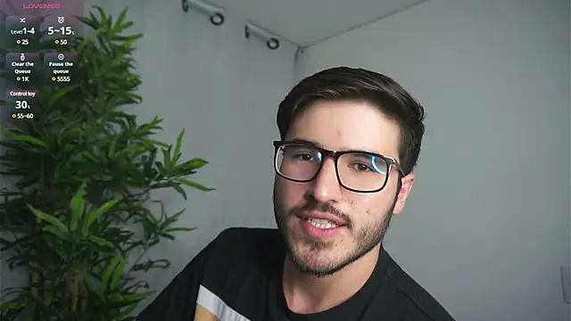 Snapshot of Tony_Wylie chatting on March 2025 10:28:02 AM Tony Wylie online show from March 2025 10:28:02 AM