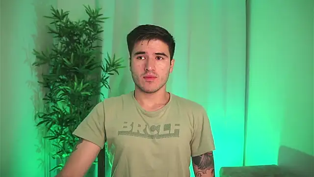 Snapshot of Tony_Wylie chatting on November 2025 09:57:02 AM Tony Wylie online show from November 2025 09:57:02 AM