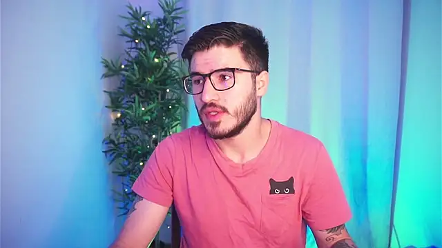 Snapshot of Tony_Wylie chatting on November 2025 09:46:02 AM Tony Wylie online show from November 2025 09:46:02 AM