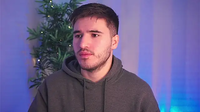 Snapshot of Tony_Wylie chatting on November 2025 10:26:02 AM Tony Wylie online show from November 2025 10:26:02 AM