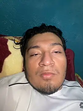 YoElMasHot online show from February 2026 08:00:02 PM