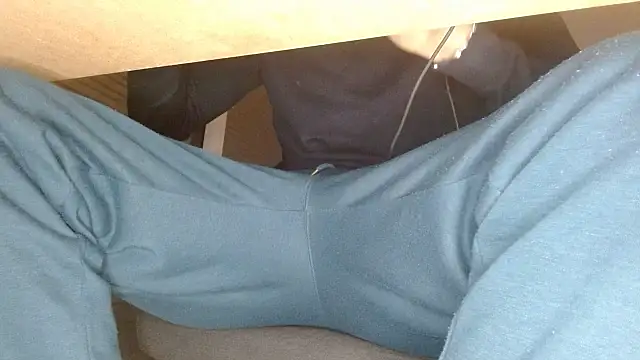 Snapshot of nass21cmm chatting on February 2025 09:38:01 PM nass21cmm online show from February 2025 09:38:01 PM