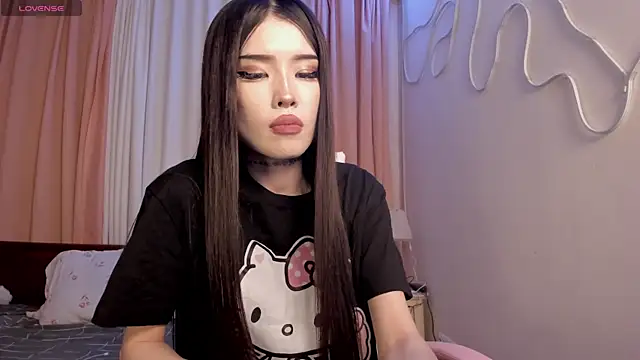 Snapshot of Velvetsky_1 chatting on October 2025 02:05:01 PM Velvetsky 1 online show from October 2025 02:05:01 PM